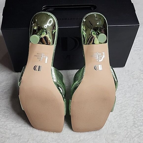 NIB D'AMELIO LEENOA SANDAL Size 8.5 Color: METALLIC PISTACHIO - Picture 6 of 10